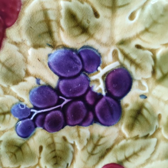 VTG Sarreguemines France Majolica Relief Fruit Platter 11.75" - Picture 3 of 12